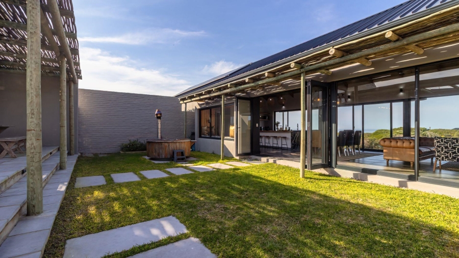 4 Bedroom Property for Sale in Romansbaai Estate Western Cape